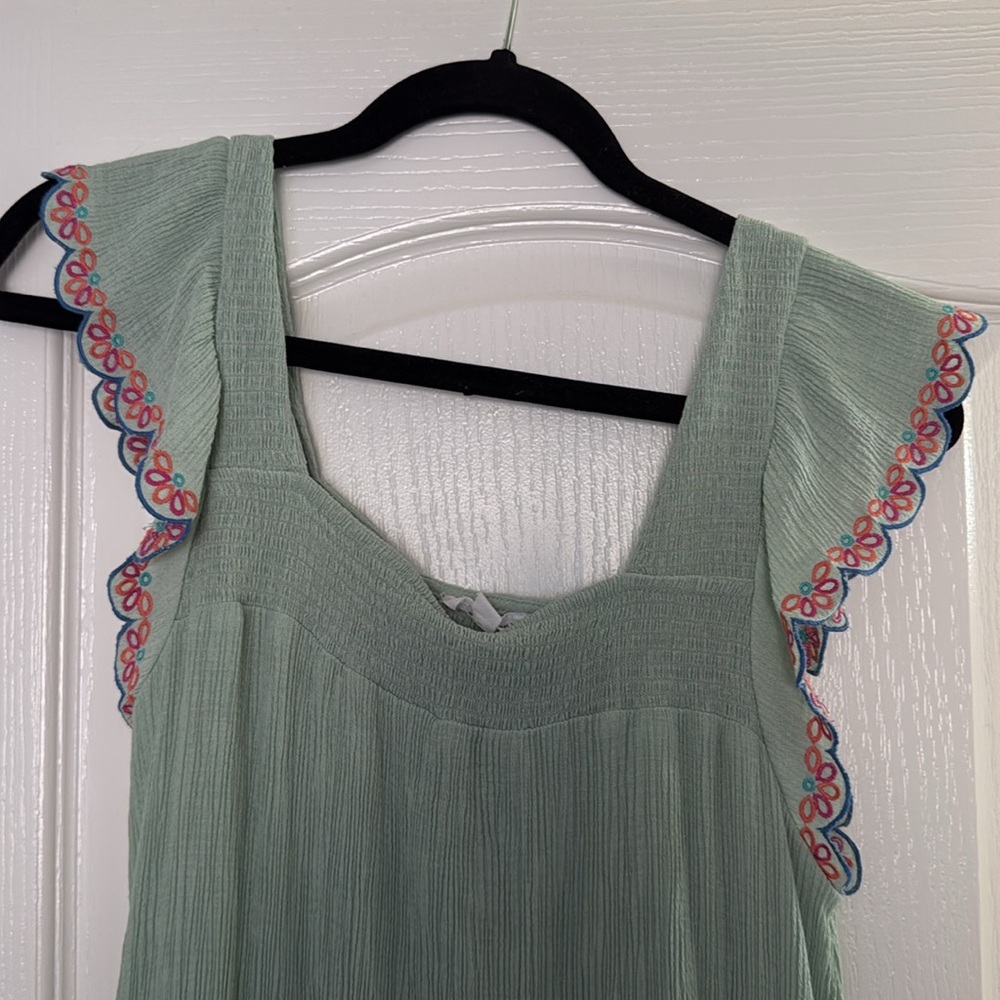 Dress - Picture 2 of 3
